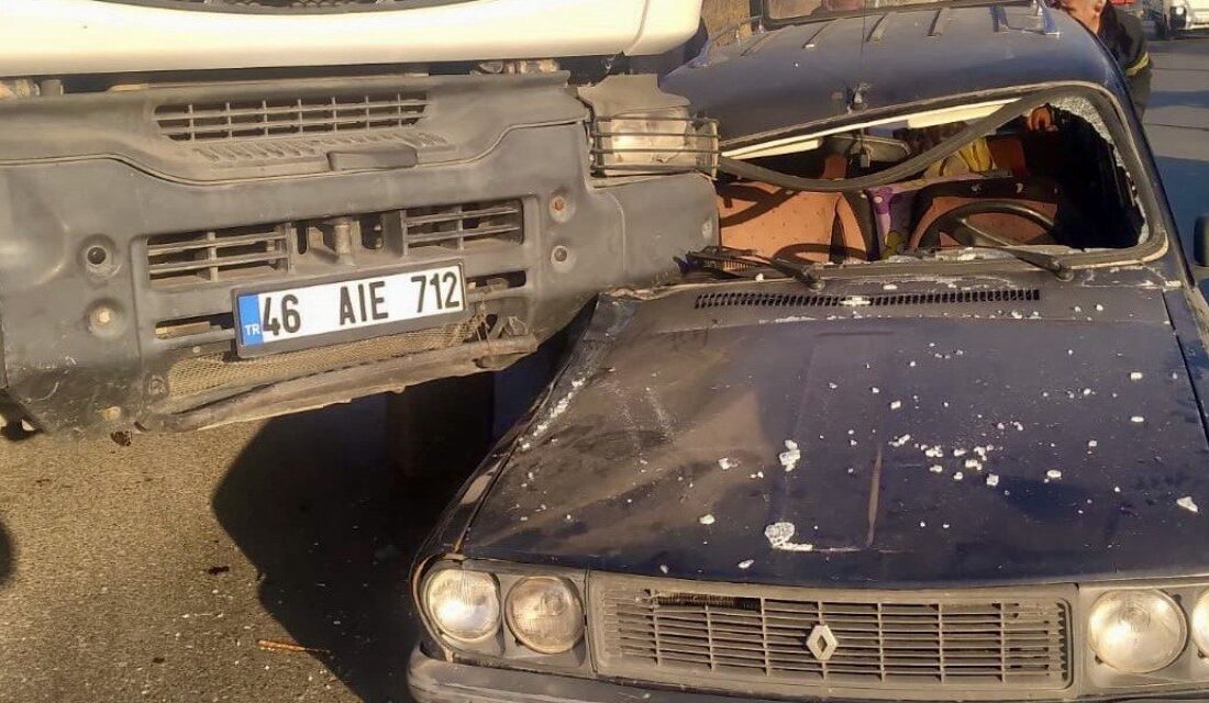 Kahramanmaraş’ta yaşanan trafik kazasında sürücü ezilmekten son anda kurtuldu. 
