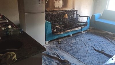 Kahramanmaraş’ta bir rezidansta yaşanan yangın paniğe neden oldu.