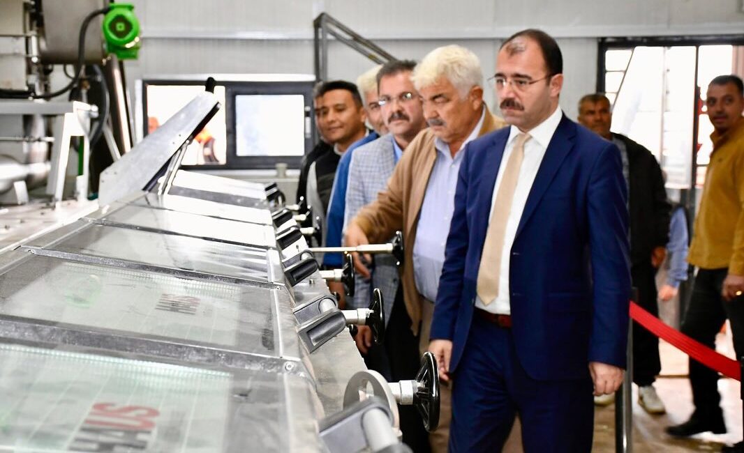 Kadirli Kaymakamı Erdinç Dolu, Cığcık ve Yukarıbozkuyu köylerinde bulunan zeytinyağı