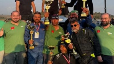 Adana’da gerçekleştirilen Türkiye Off-Road Şampiyonası’nın 3. Ayak yarışında Kadirli Off-Road