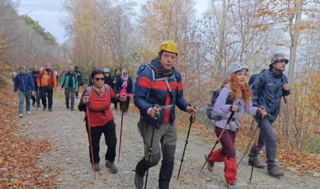 Dağcılar Ata’ya saygı için zirve tırmanışı yaptılar. Büyük Önder Mustafa