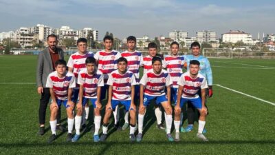 Düziçi Belediye Spor U18 futbol takımı Osmaniye’de karşılaştığı Karacay sporu