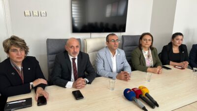 Cumhuriyet Halk Partisi (CHP) Kahramanmaraş İl Başkanlığı’nda düzenlenen basın toplantısında,