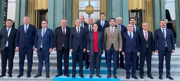 Sumbas belediye başkanı Zeki Demiroğlu, ve Mehmetli belediye başkanı Fatih