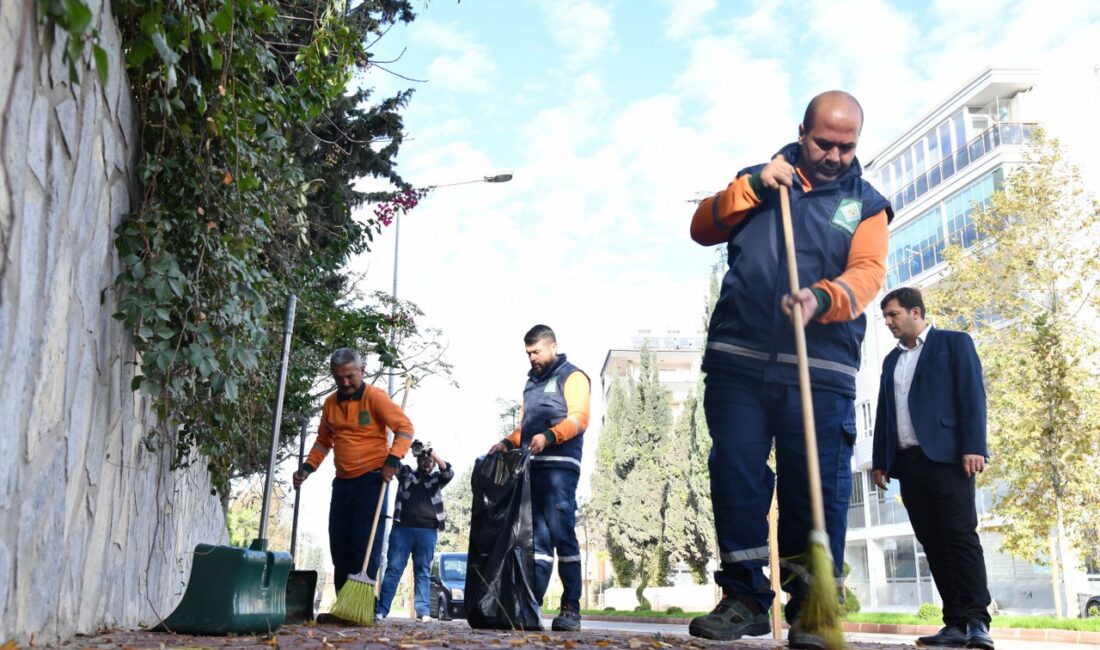 Osmaniye Belediyesi tarafından kent genelinde başlatılan hummalı temizlik çalışmaları çerçevesinde,