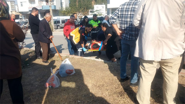 Kadirli’de yaya geçidinden geçmek isteyen kadına otomobil çarptı.. Kaza, sabah
