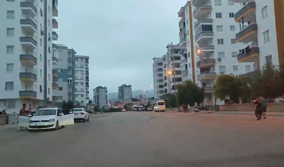 Kahramanmaraş’ta yaşanan 6 Şubat deprem felaketi sonrasında evleri yıkılanlar, yerinde