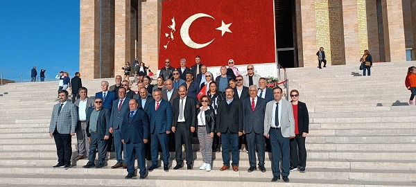 29 Ekim Cumhuriyet Bayramı’nı kutlayan Dulkadiroğlu Dernekleri, Ulu Önder Mustafa