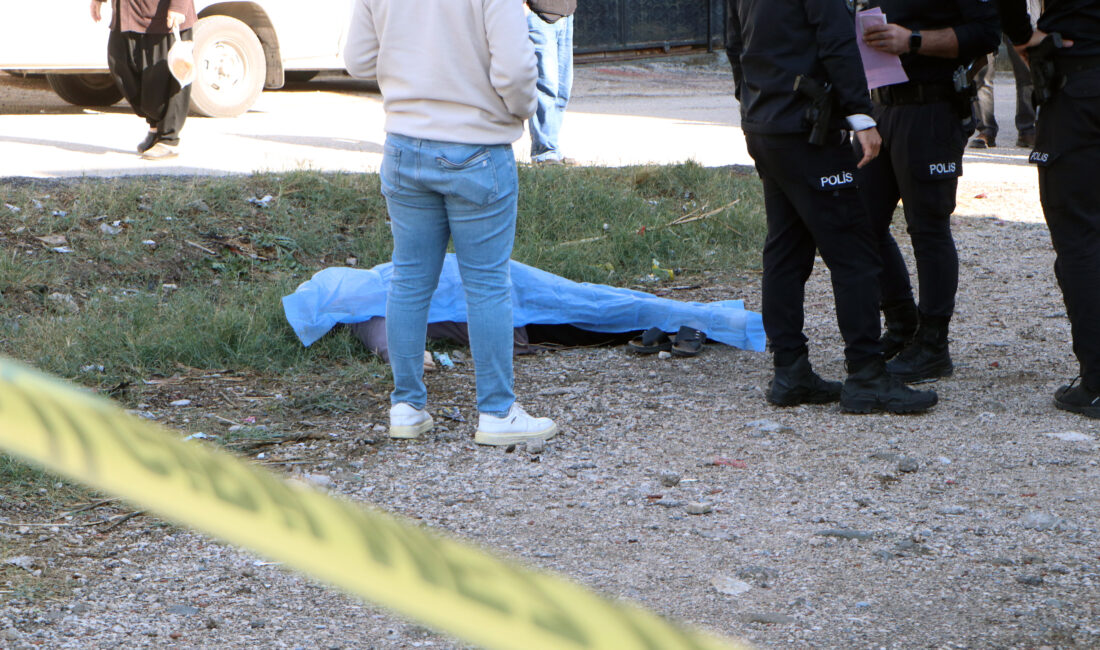 Anıl ATAR-Yaşar SERİNTÜRK/ADANA, – ADANA’da ekmek almaya giderken fenalaşan Gülbeyaz