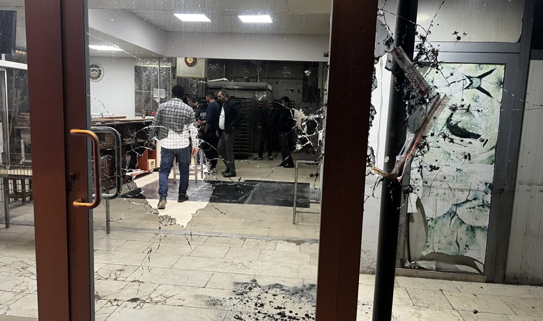 Samed Aydın SUN/ KAYSERİ, – KAYSERi’de bir fırının motosikletli 2