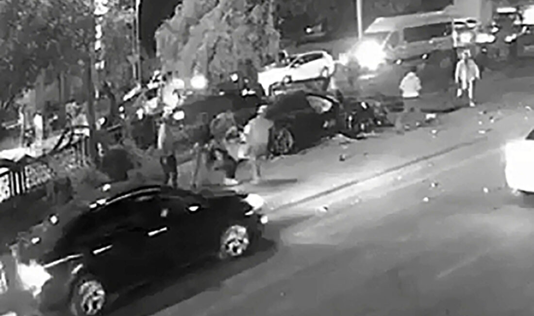Anıl ATAR/ADANA, – ADANA’da refüjdeki ağaçlara çarpıp, takla attıktan sonra