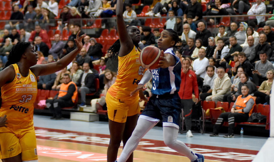 İlyas KAPLAN / KAYSERİ, SALON: Kadir Has HAKEMLER: Ali Şakacı,