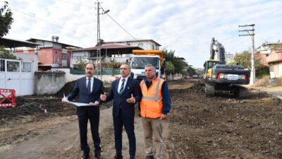 Osmaniye Belediyesi tarafından başlatılan asfalt yol çalışmaları kapsamında yenileme çalışmaları