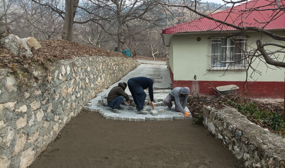 Dulkadiroğlu Belediyesi, ilçenin 105 mahallesinde başlattığı kapsamlı hizmet seferberliğini aralıksız