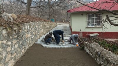 Dulkadiroğlu Belediyesi, ilçenin 105 mahallesinde başlattığı kapsamlı hizmet seferberliğini aralıksız