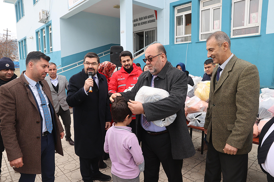 DULKADİROĞLU BELEDİYESİ VE KIZILAY’DAN ANLAMLI DESTEK