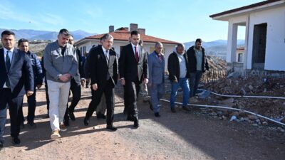 Osmaniye Valisi Dr. Erdinç Yılmaz, Hasanbeyli Yeşilyurt Köyünde yapımı devam