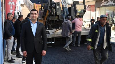 Kadirli Belediye Başkanı Mustafa Mert Olcar, fen işleri müdürlüğü ekiplerince