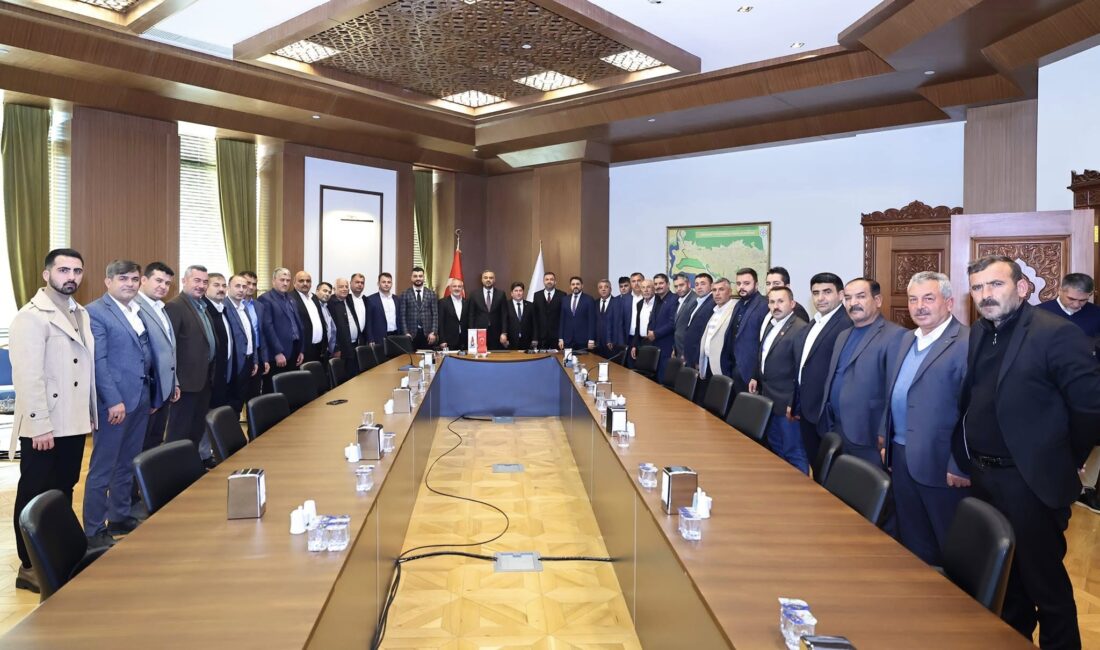 2025 yılı yatırım planının oluştururken hem mahallelerin ihtiyaçlarına ilişkin istişarelerde