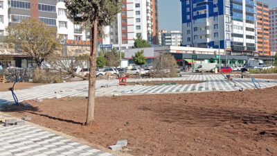 Büyükşehir Belediyesi, yaya trafiğinin konforunu ve güvenliğini artırmak amacıyla yürüyüş