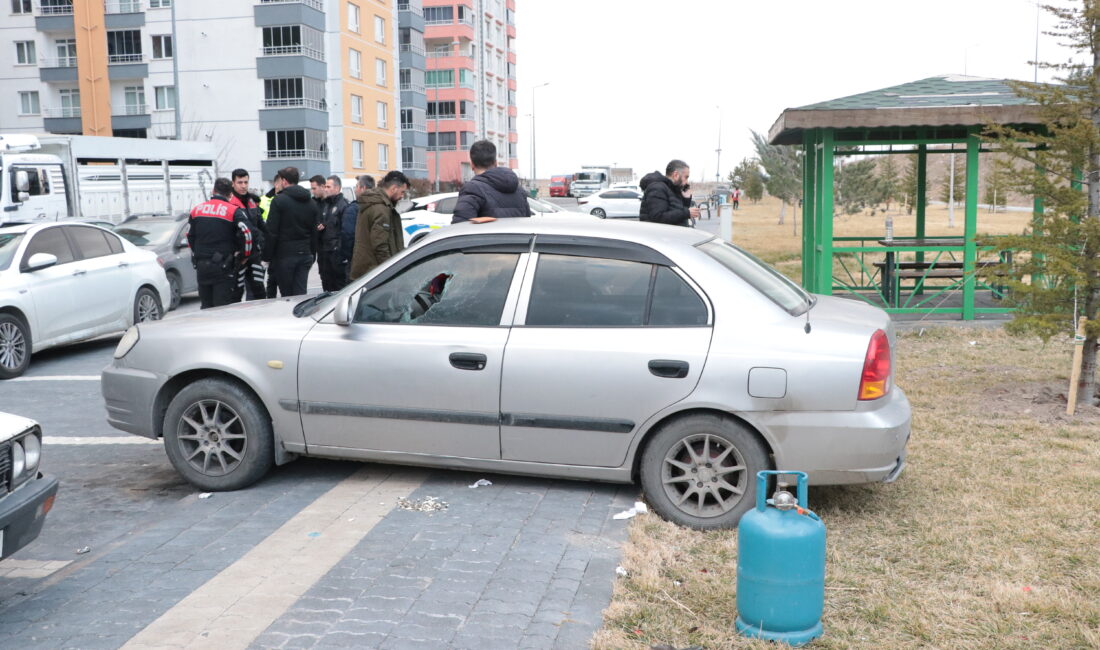 Furkan KAVUKLU-Ramazan KÖSEDAĞ/KAYSERİ, – KAYSERİ’de otomobiliyle polisin ‘dur’ ihtarına uymayan