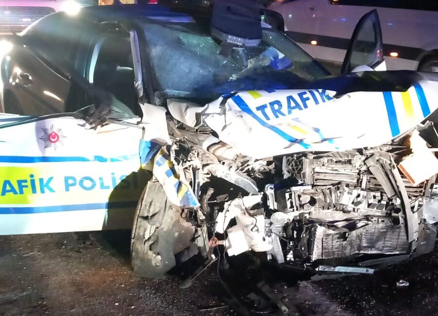 Ömer KOÇ/ KAHRAMANMARAŞ, – KAHRAMANMARAŞ’ta hafif ticari araç ile polis