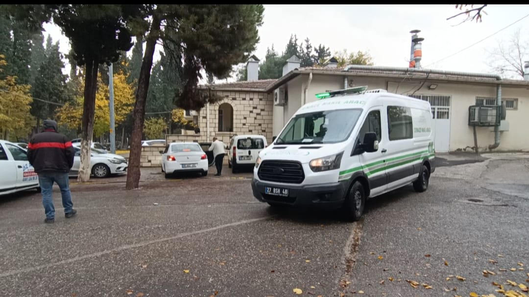 Ahmet ATMACA/GAZİANTEP, – GAZİANTEP’te taksi şoförlüğü yapan Salih Yazgan (68)