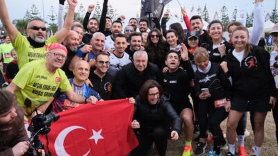 ÖDÜLLER VERİLDİ Adana’nın düşman işgalinden kurtuluşunun 103’üncü yıl dönümünde gerçekleştirilen