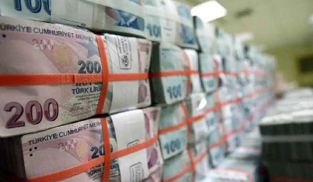 Sosyal Güvenlik Kurumu (SGK), milyonlarca emeklinin prim ödemelerini geçmişe dönük