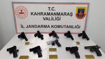 Kahramanmaraş’ın Elbistan ilçesinde jandarma ekipleri tarafından yapılan ruhsatsız silah operasyonunda