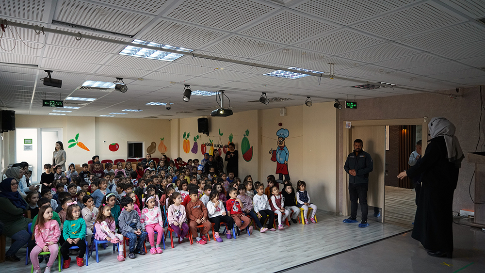 Büyükşehir Belediyesi, çevre bilinci oluşturma ve sürdürülebilir bir şehir hedefi
