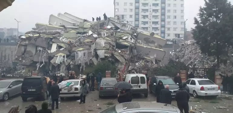 KAHRAMANMARAŞ, – KAHRAMANMARAŞ’ta 96 kişinin yaşamını yitirdiği Ebrar Sitesi F