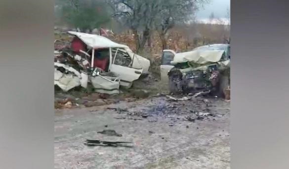 Kahramanmaraş’ta iki otomobilin çarpışması sonucu yaşanan trafik kazasında en az