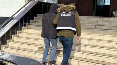 Kahramanmaraş’ta polis ekipleri tarafından yakalanan uyuşturucu taciri 2 kişi tutuklandı.