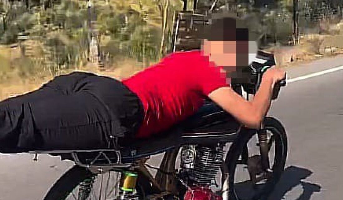 Kahramanmaraş’ta karayolu üzerinde motosikletleri ile trafiği tehlikeye atan sürücülere ceza