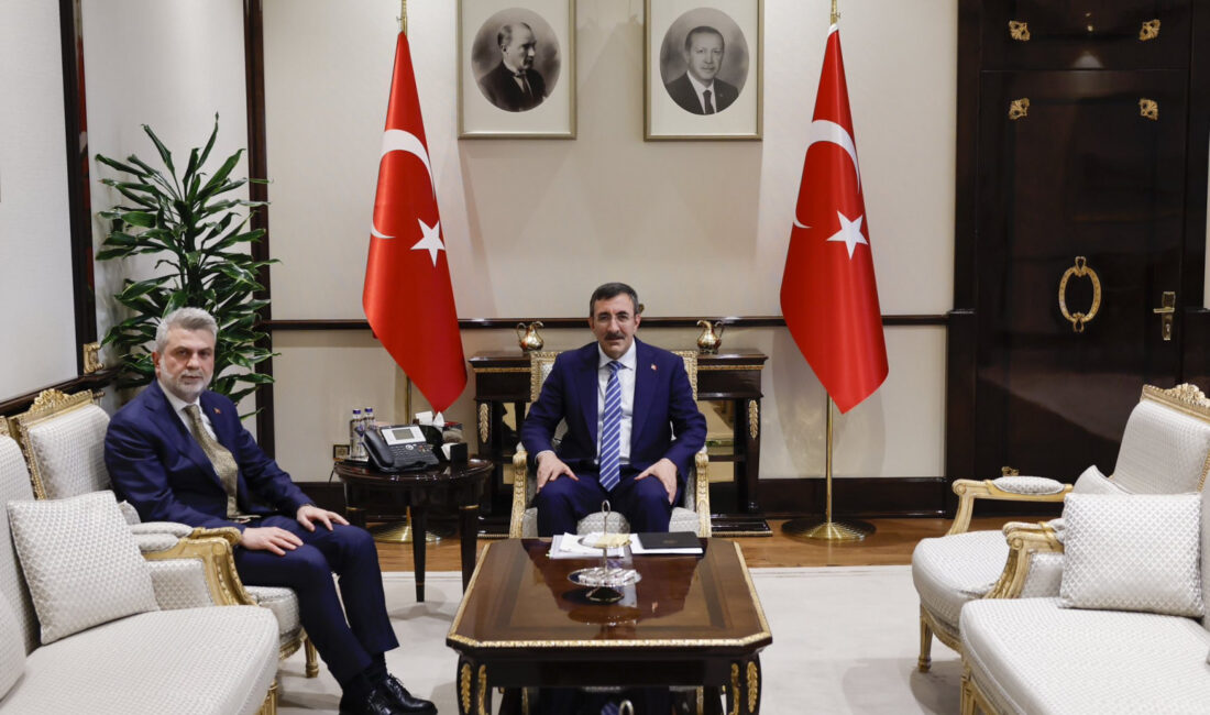 Cumhurbaşkanı Yardımcısı Cevdet Yılmaz, Kurtuluş Bayramının 105. yıldönümü etkinlikleri ve