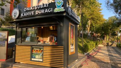 Hanifi Toptaş öncülüğündeki Onikişubat Belediyesi tarafından hayata geçirilen Kahve Durağı,