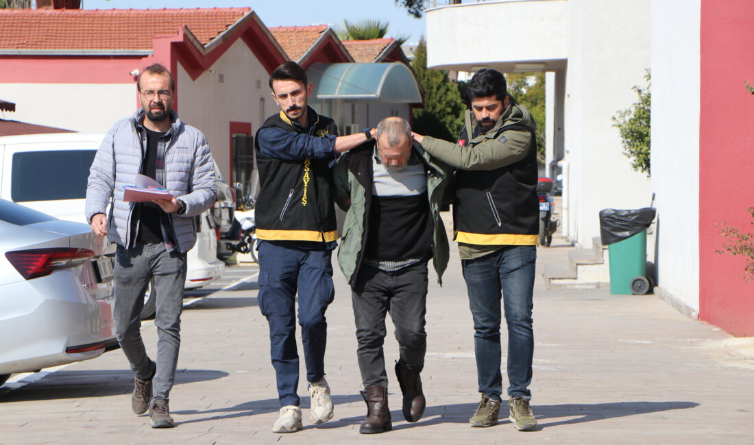 Gülşah ÖZGEN/ADANA, – ADANA’da sokak ortasında tartıştığı arkadaşı Ayhan Moralı’yı