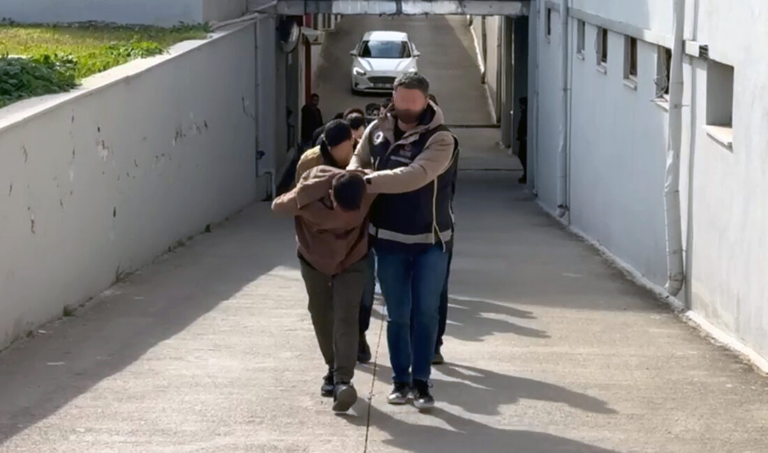 Anıl ATAR-Yaşar SERİNTÜRK/ADANA, – ADANA’da polis ekipleri, cep telefonu tamircisi,