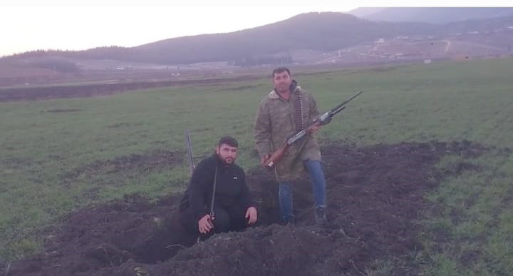 Kadir ÇELİK/NURDAĞI (Gaziantep), – GAZİANTEP’in Nurdağı ilçesi Belpınar Mahallesi’nde çiftçiler,