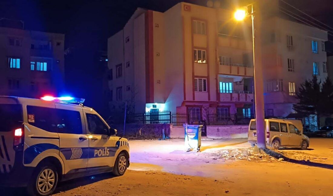 Ahmet ATMACA/GAZİANTEP, – GAZİANTEP’te, iki grup arasında çıkan tabanca ve