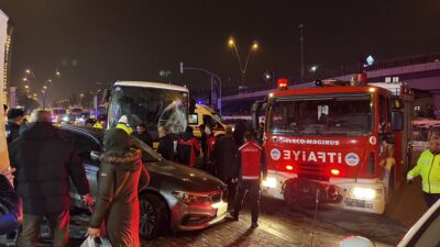 Furkan KAVUKLU/ KAYSERİ, – KAYSERİ’de, 4 otomobil, hafif ticari araç