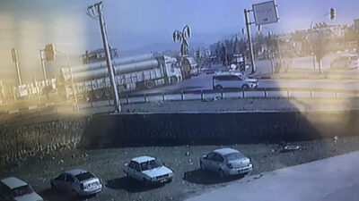 Kadir ÇELİK/İSLAHİYE (Gaziantep), – GAZİANTEP’in İslahiye ilçesinde TIR ile kamyonun