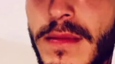 Yaşarcan SERİNTÜRK/ADANA, – ADANA’da Onur Nursoy (24), ziyarete gittiği arkadaşının
