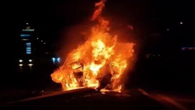 Kahramanmaraş’ta iki otomobil ile kamyonun çarpışması sonucu yaşamam trafik kazasında