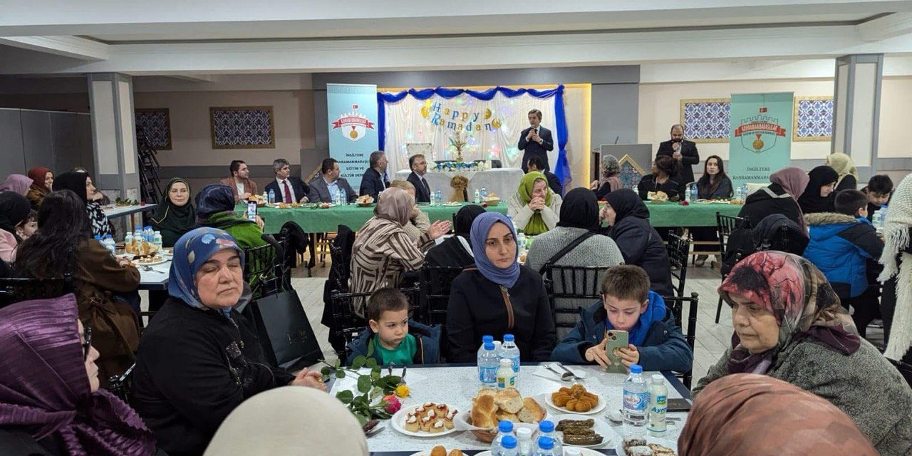 İngiltere Kahramanmaraşlılar Eğitim ve Kültür Derneği, iftar programı düzenledi.