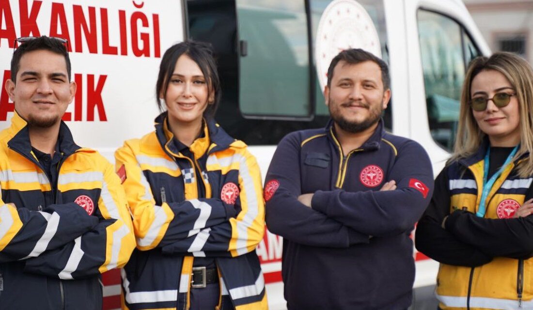 Kahramanmaraş’ta acil sağlık hizmetlerinde görev yapan Acil Tıp Teknisyenleri (ATT)