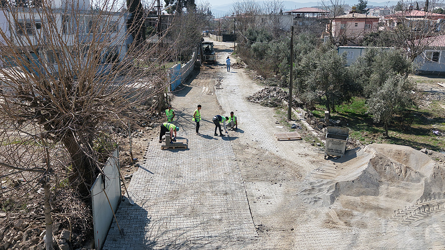 280 Milyon TL’lik yatırımla altyapısı yenilenen Türkoğlu’nda üstyapı çalışmalarına da
