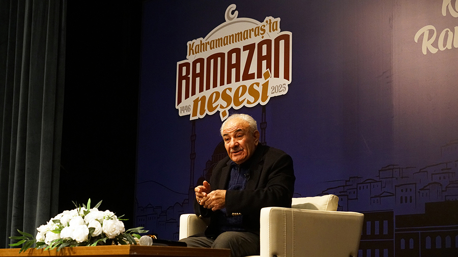 Büyükşehir Belediyesinin Ramazan etkinlikleri, yazar ve fikir adamı Vehbi Vakkasoğlu