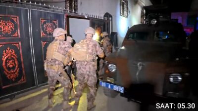 ADANA, – ADANA’da polisin ‘Sayğılılar’ silahlı suç örgütüne düzenlediği operasyonda